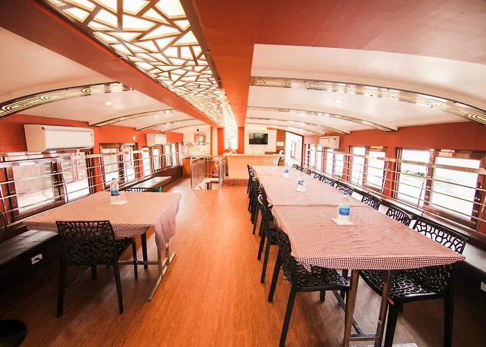Kera Houseboats Alleppey