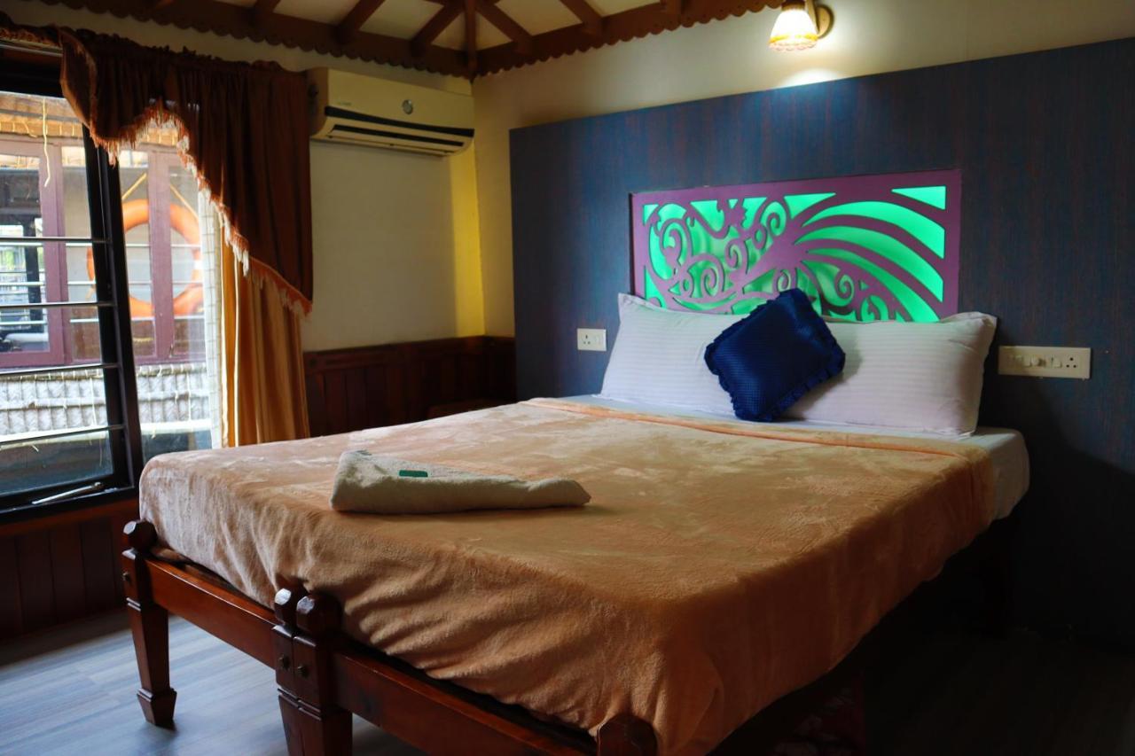 Botel Kera Houseboats Alleppey *