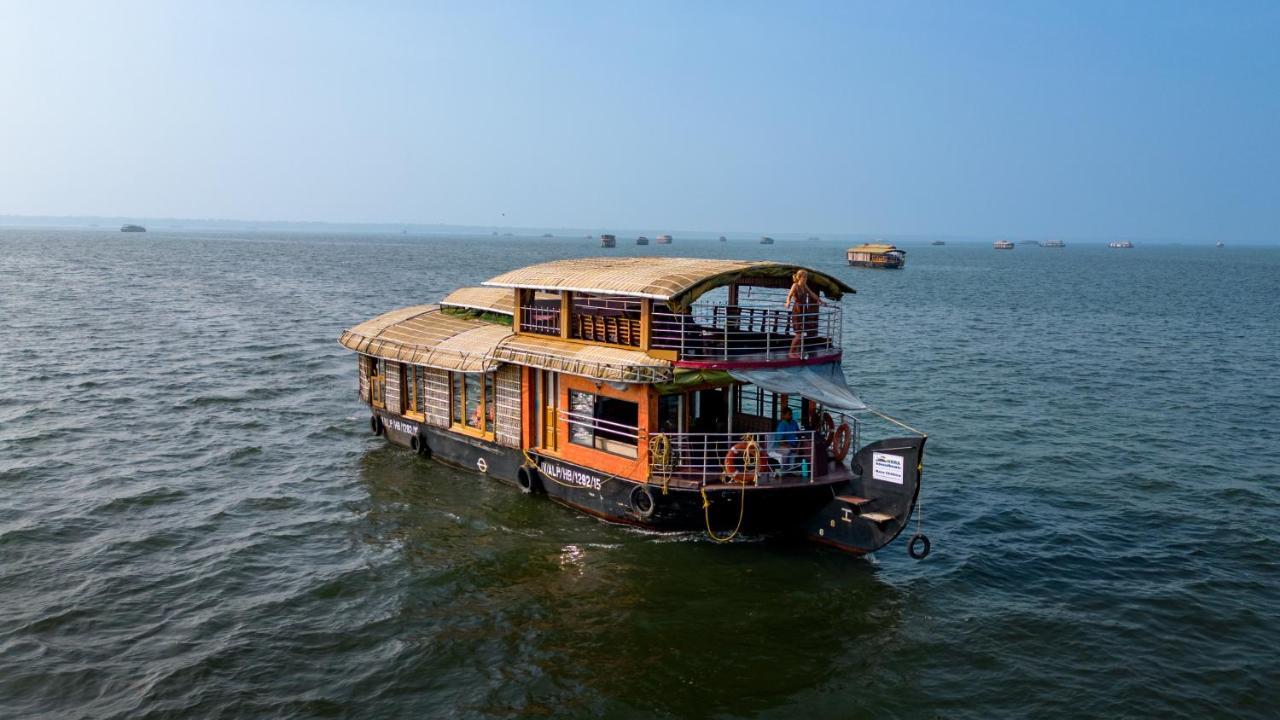 Botel Kera Houseboats Alleppey *