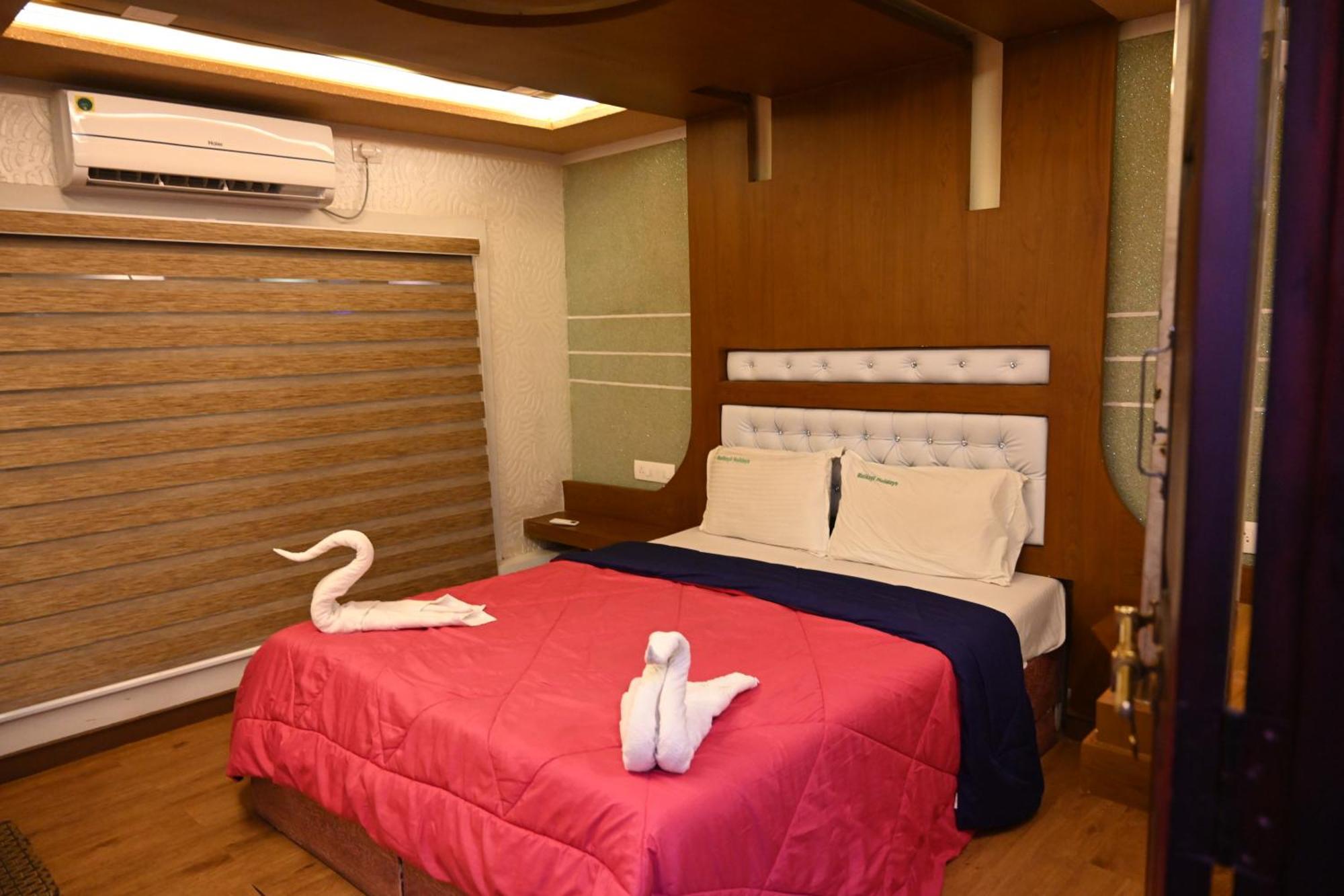 Botel Kera Houseboats Alleppey Alappuzha