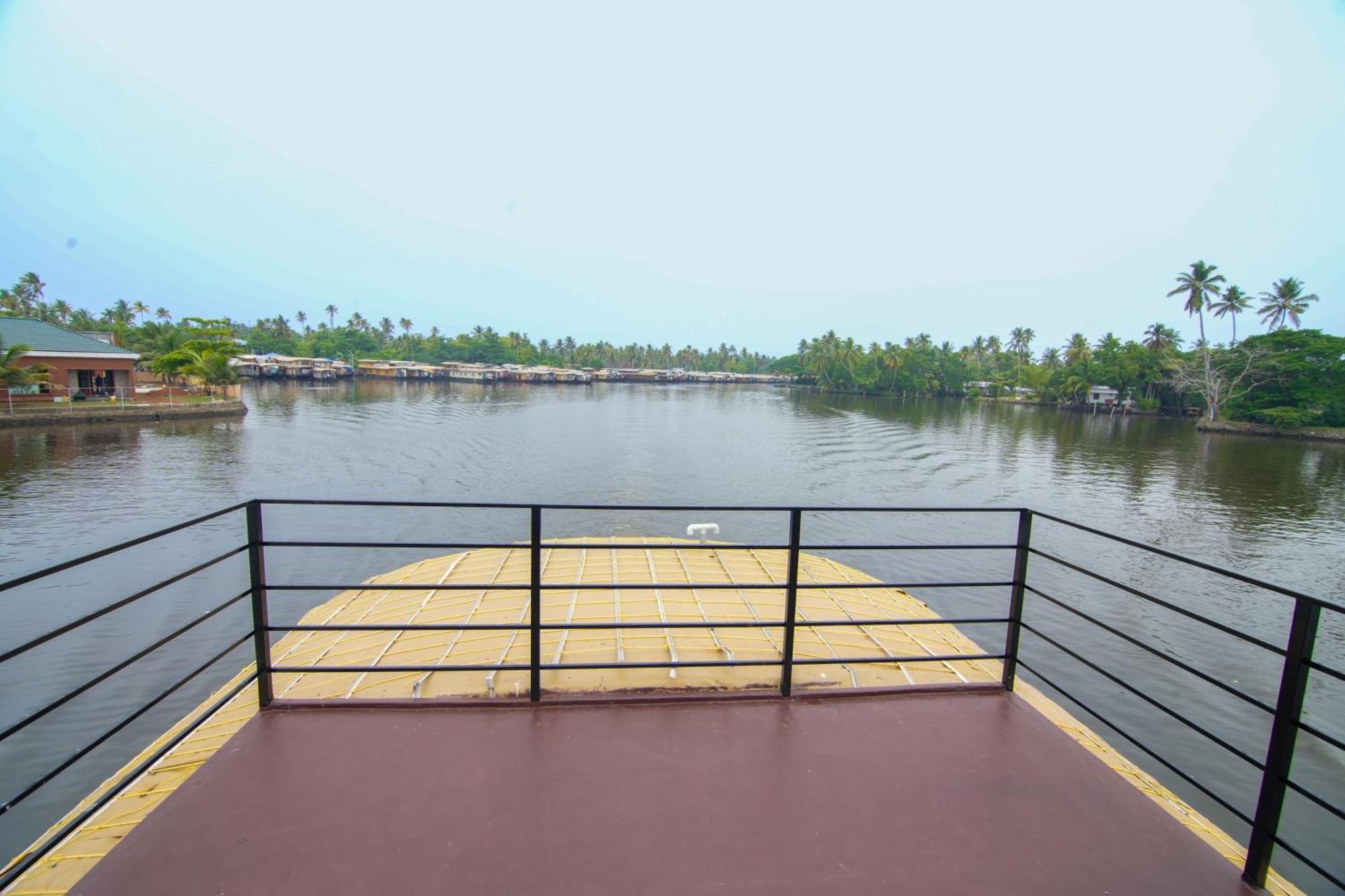 Kera Houseboats Alleppey