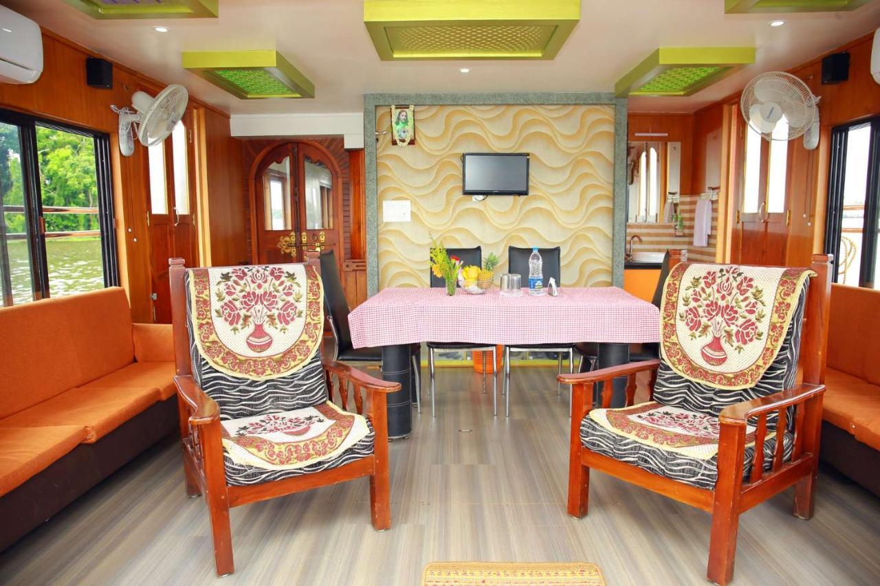 Kera Houseboats Alleppey Botel Alappuzha
