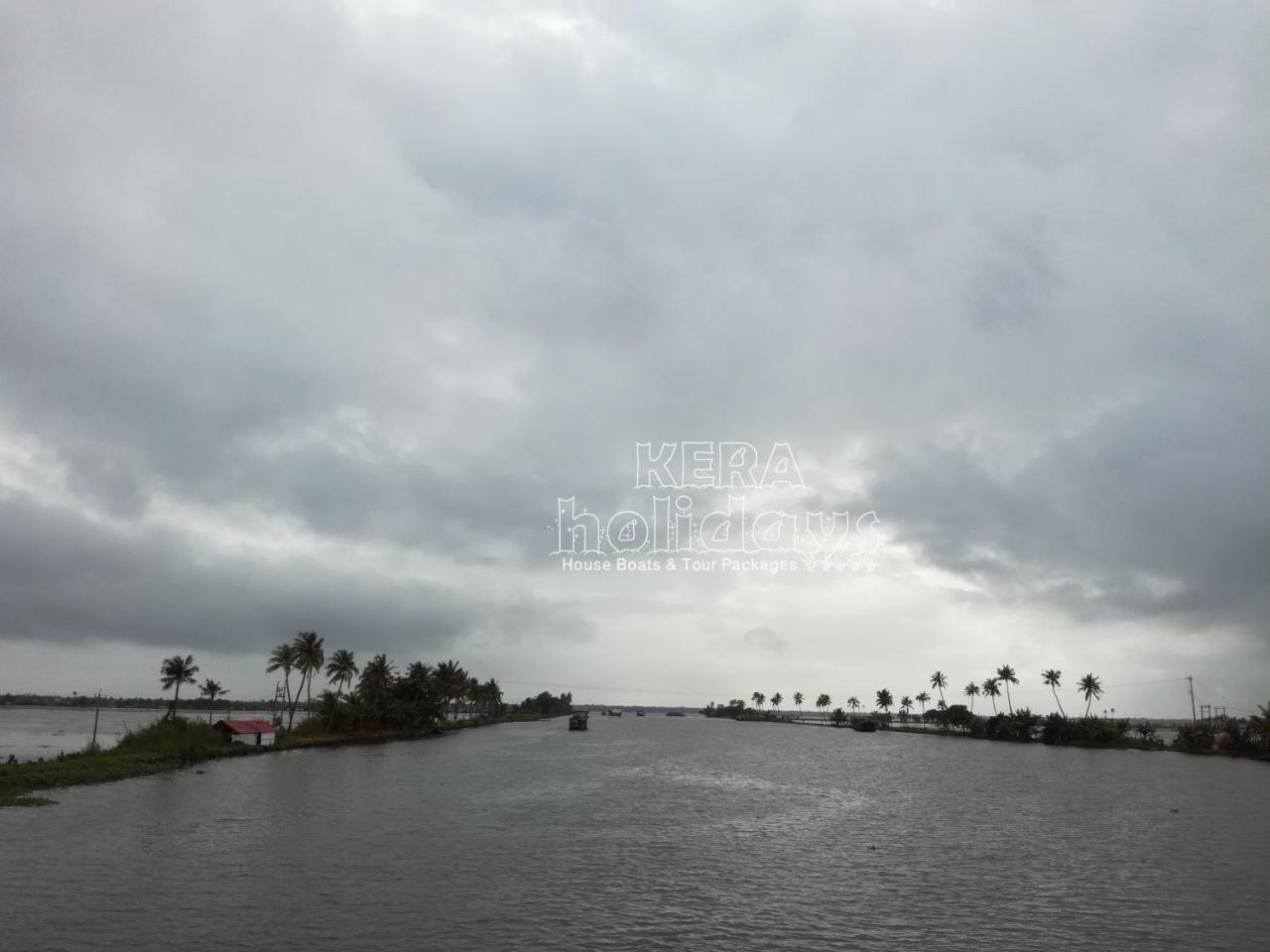 Kera Houseboats Alleppey