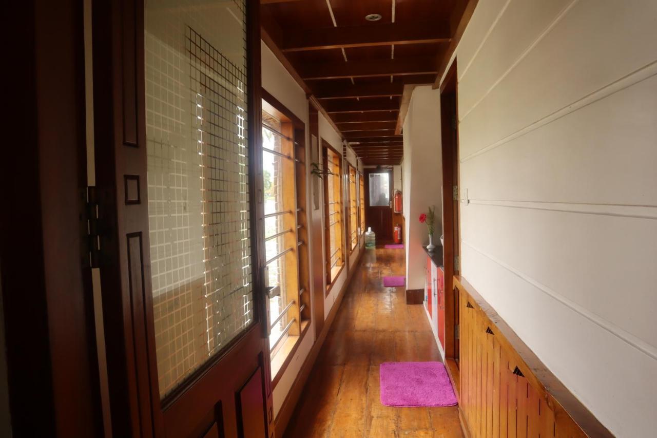 Botel Kera Houseboats Alleppey Alappuzha